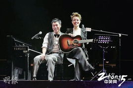 发布会尴尬场面 许志安误触容祖儿被拒婚讯辟谣